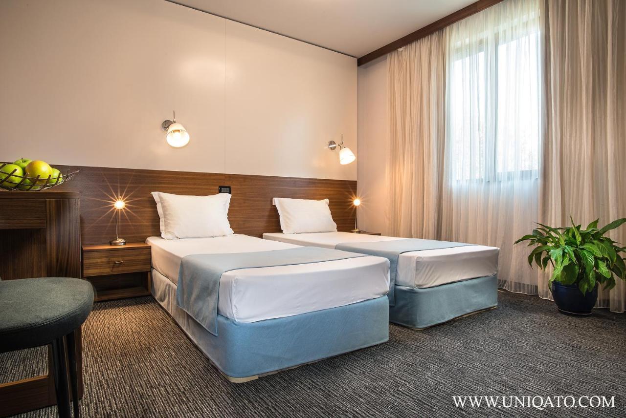 Uniqato Hotel Stara Zagora Exterior photo