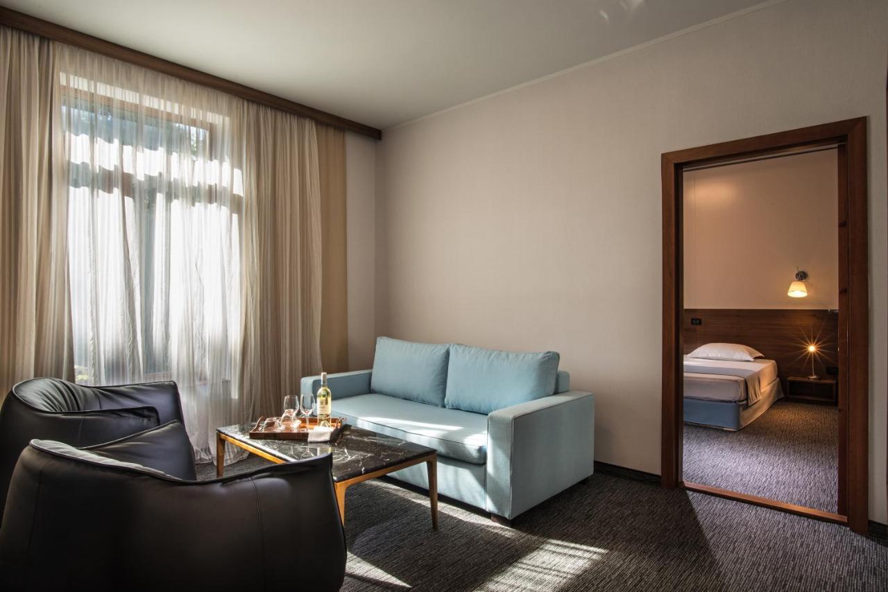 Uniqato Hotel Stara Zagora Exterior photo